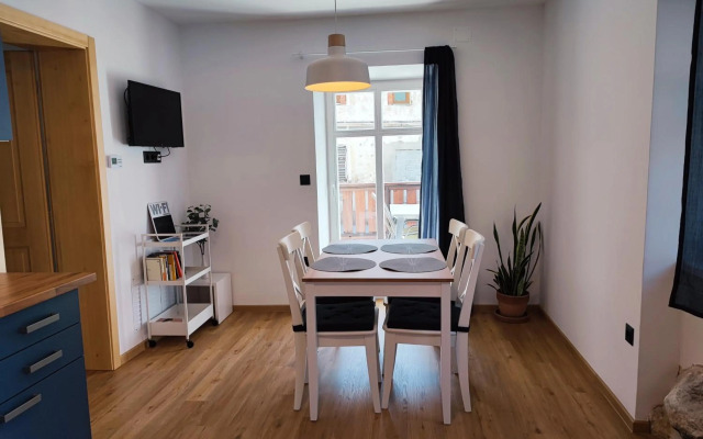 HIŠA NA VOGALU Apartments near Lake Bled