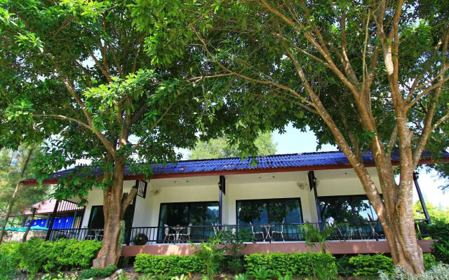 Silver Garden Resort