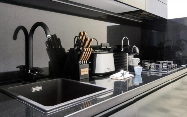 Navona Hi-Tech Apartment