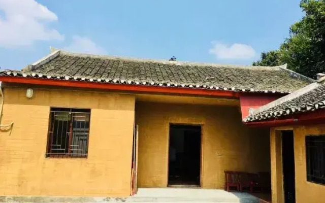 Wudang Mountain Longyuange Hotel