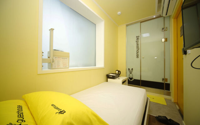 24 Guesthouse Sinchon Avenue