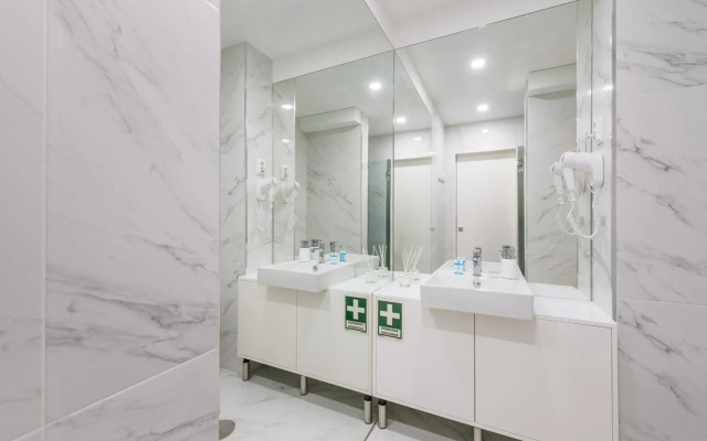 GuestReady - Subzero Design