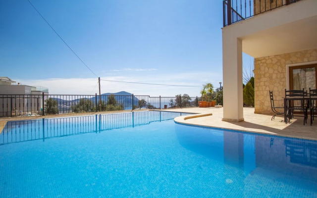 Villa Esya 2 by Akdenizvillam