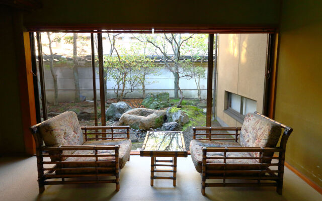 Ryokan Karasawa