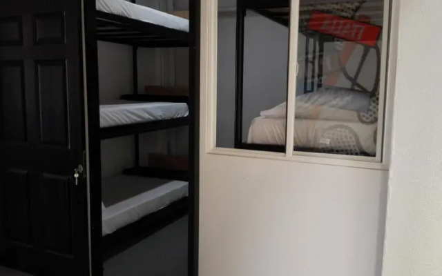 Real Hostel