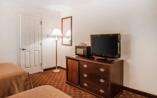 Quality Inn Port Angeles - near Olympic National Park