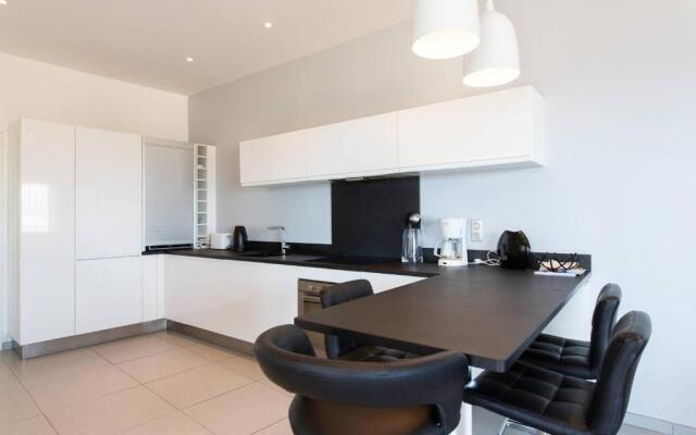 appartement 4 personnes vue mer remparts Antibes