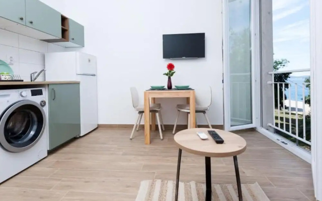 Romantic Studio in Zadar With City and Garden Views