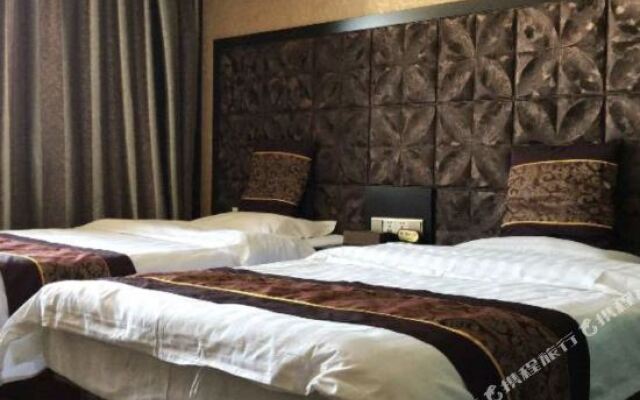 Hairui Business Hotel (Urumqi First People's Hospital)