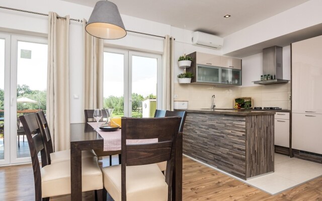 Villa Josipa-with Pool and Beautiful Garden