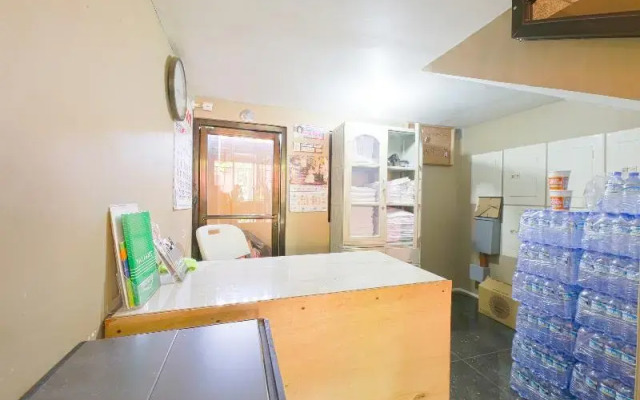 OYO 792 Wil's Suites