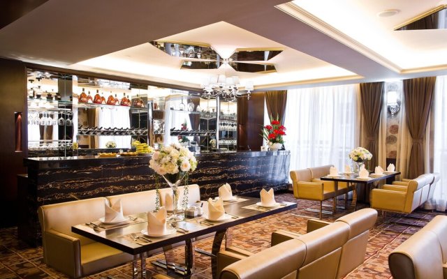 Fuqinglong Huatian Holiday Hotel