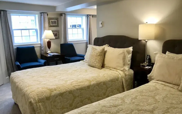 Tattingstone Inn