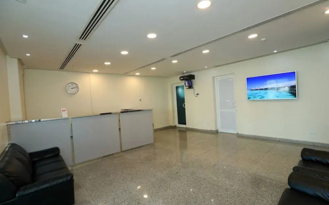 Oyo 109 Dana Plaza 2