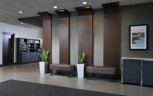 Tulyp, Tapestry Collection by Hilton