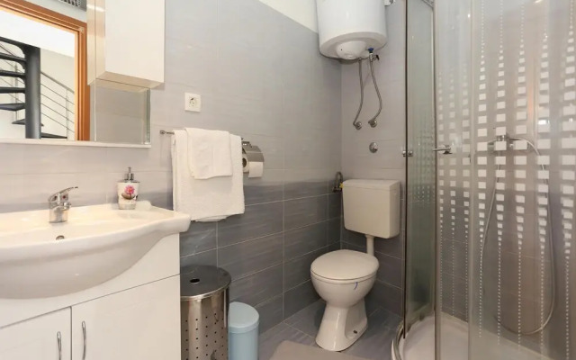 Nice Home in Solin With Wifi and 2 Bedrooms