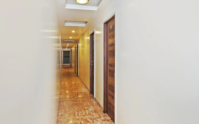 OYO 26205 Hotel Sahara
