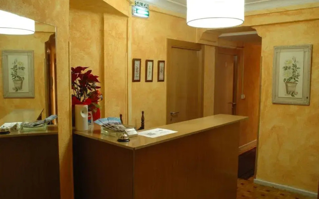 Hostal Manjon