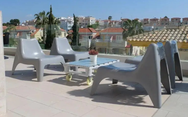 EBLI House