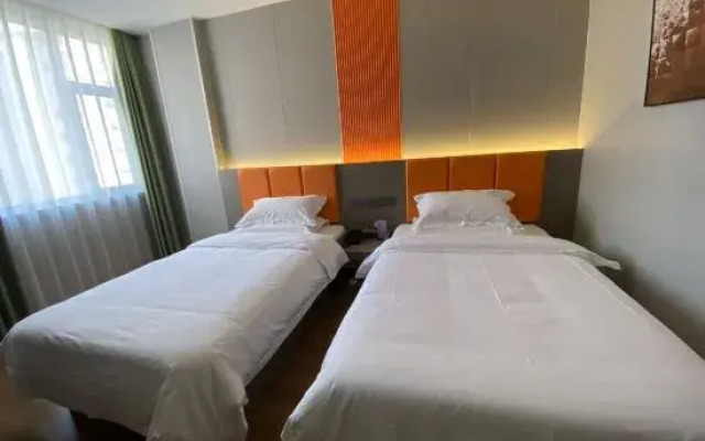 Wanrong Dingsheng Business Hotel