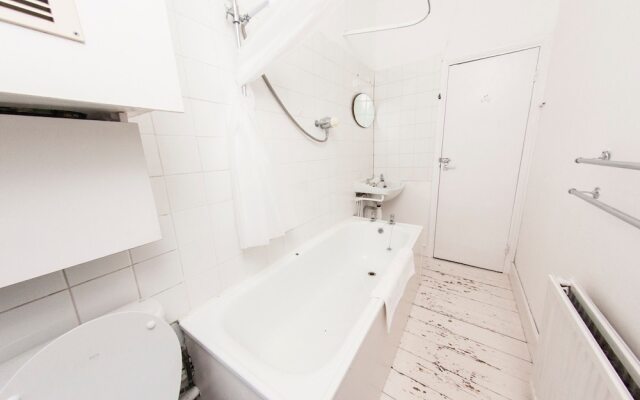 Beautiful Conversion Flat in Fashionable Hackney