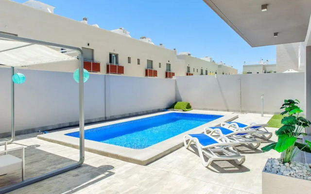 Chalet Bennecke Atenea