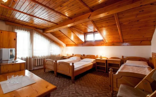 Family Hotel Djangal