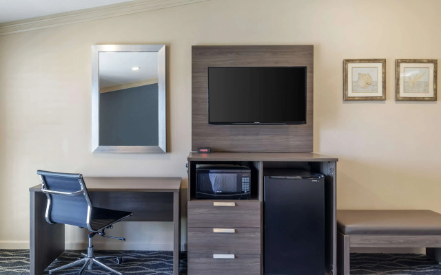Best Western Plus Hill House