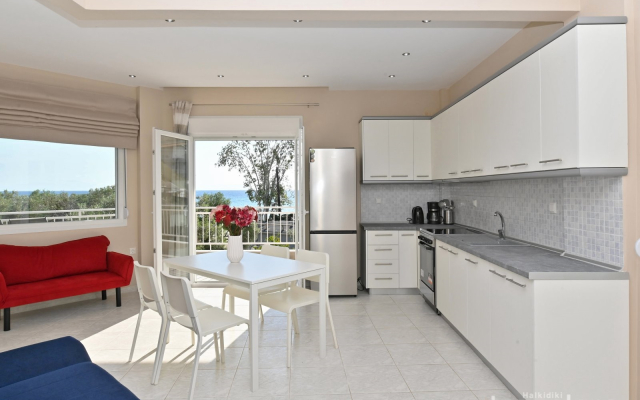 Sabbia Seafront Apartment  2 by TravelPro Serv...
