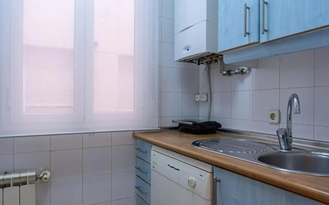 Cute 1 Bedroom Apartment with a Balcony