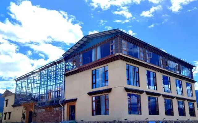 Shangri-La Sky Time Manor – Exterior – Shangri-La