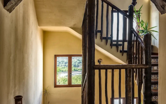 Hotel Rural Almazara
