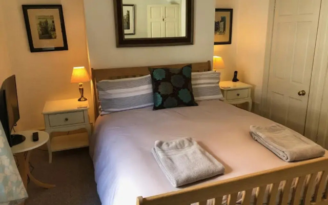 Lansdown Slope Townhouse - Elegant 5 Bedrooms near Assembly Rooms