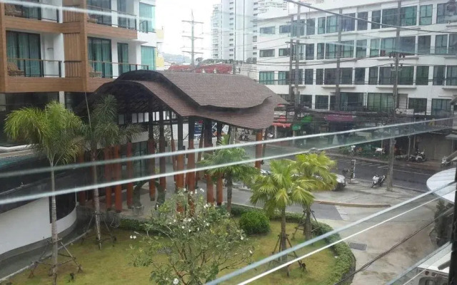 Patong Deli Hotel