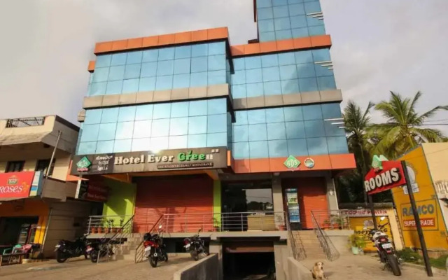 Oyo Flagship 70385 Hill View Residency
