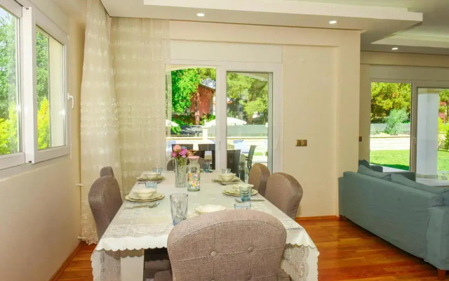 Villa Calis 1