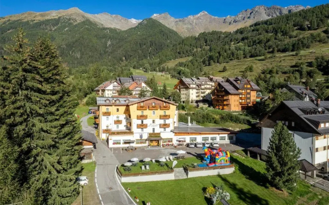 Alpino Family Wellness Hotel