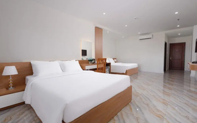 Đông Phương Hotel & Restaurant