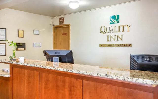 Quality Inn & Suites Redwood Coast