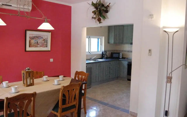 Casa dos Amigos-holiday House With se View