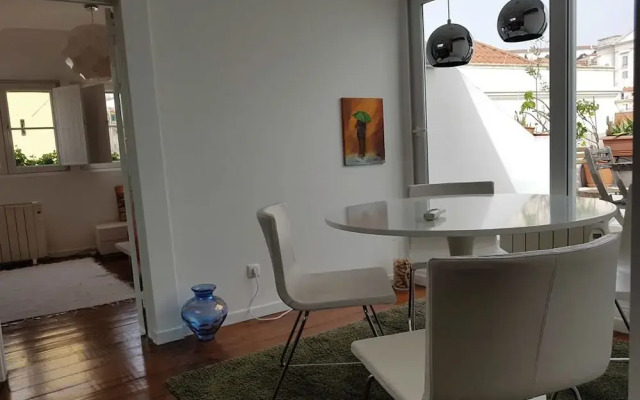 Stylish Lisbon Apartment in Alfama
