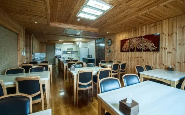 Jeju Maple Hotel