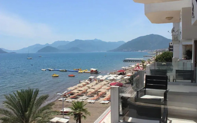 Reis Beach Hotel&Restaurant