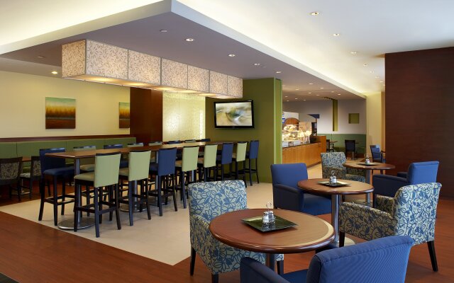Holiday Inn Hotel & Suites Montreal Airport by IHG