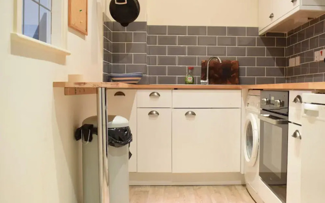 Modern 1 Bedroom Apartment Near London Bridge