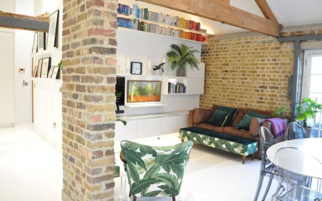 Stunning Warehouse Conversion in Great Location