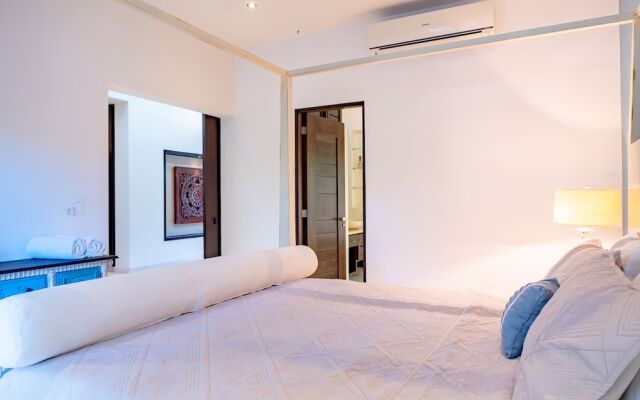 Uxmal 5 Bedroom Villa by RedAwning