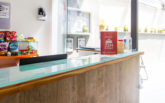 ZEN Rooms Mena Barreto