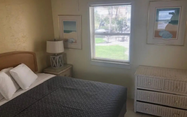 Misty Isles Redington Beachfront Suite 24