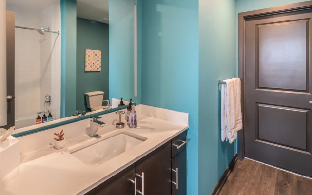 Luxe Apartments In Tempe By Wanderjaunt